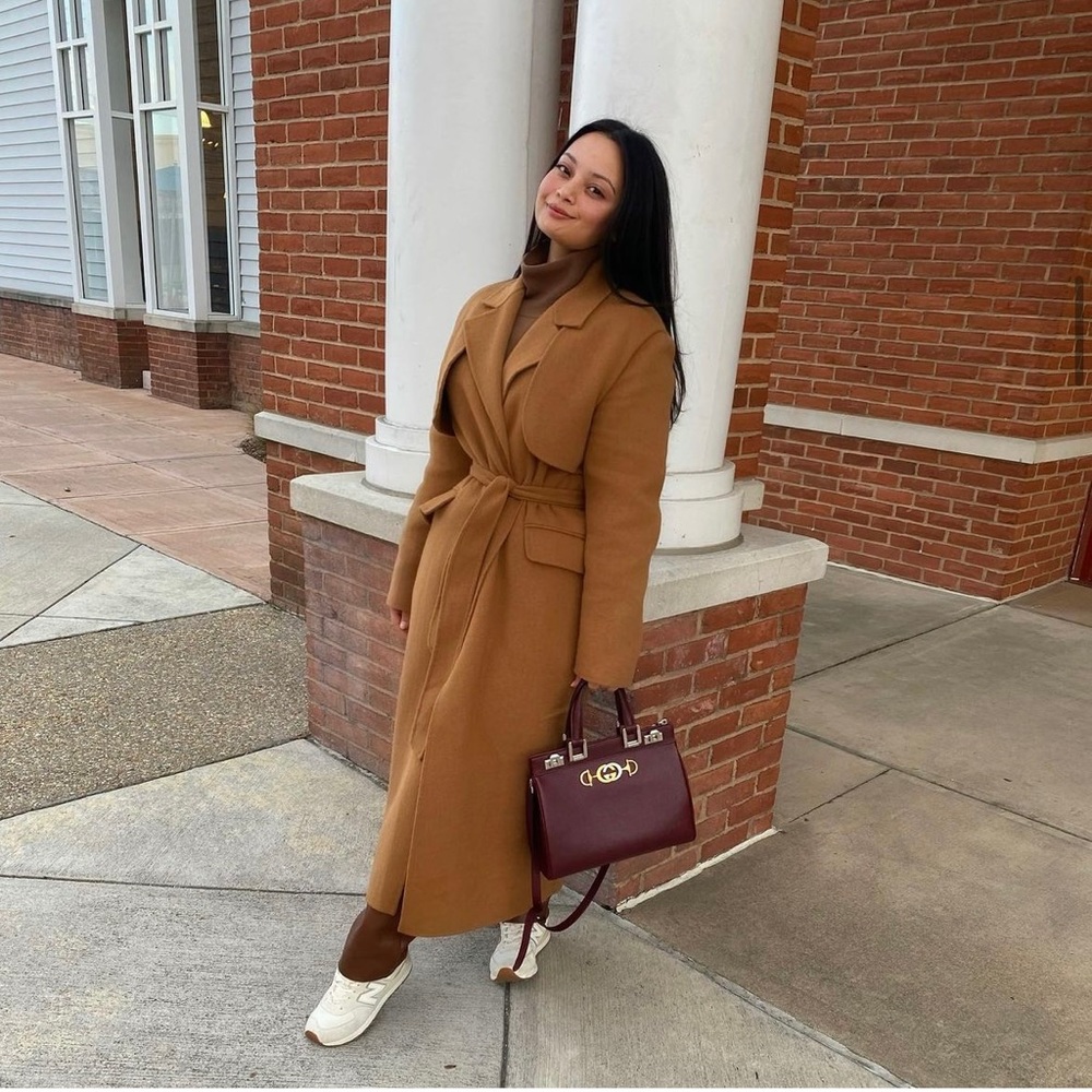 Gucci Medium Zumi 
Burgundy Grained Calfskin Medium Zumi Top Handle Bag